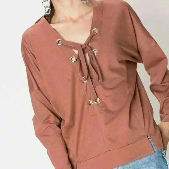 CASUAL LACE UP TOP - Picture 3 of 4